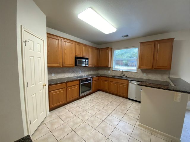 2817 Cascade Falls DR, Austin, TX 78738