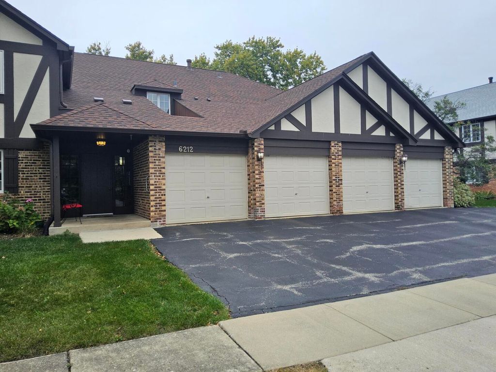 6212 N Lakepark Lane A, Willowbrook, IL 60527 — exterior