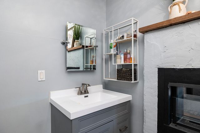 3963 E El Dorado Street, Springfield, MO 65809