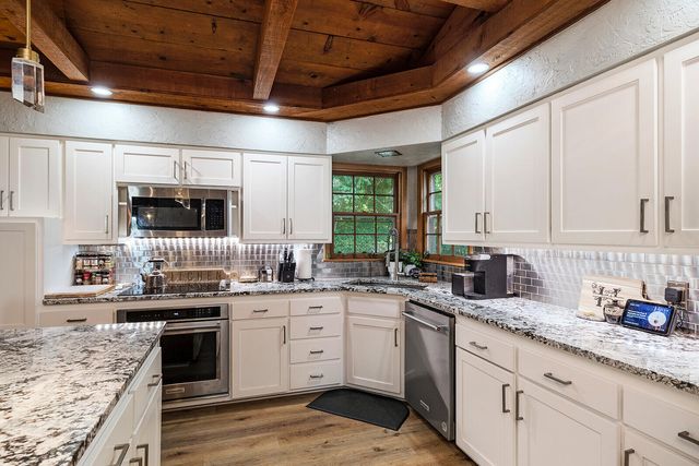 3963 E El Dorado Street, Springfield, MO 65809