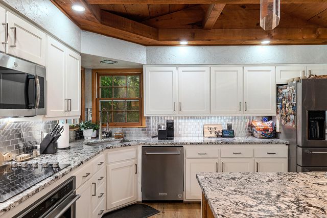 3963 E El Dorado Street, Springfield, MO 65809