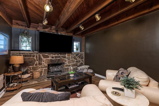 3963 E El Dorado Street, Springfield, MO 65809