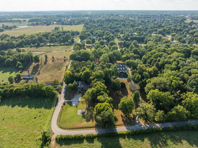 3963 E El Dorado Street, Springfield, MO 65809