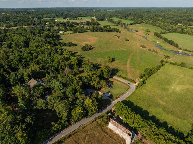 3963 E El Dorado Street, Springfield, MO 65809