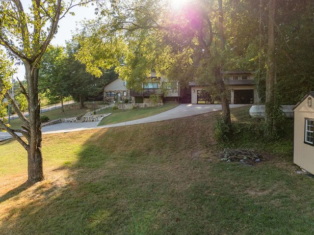 3963 E El Dorado Street, Springfield, MO 65809