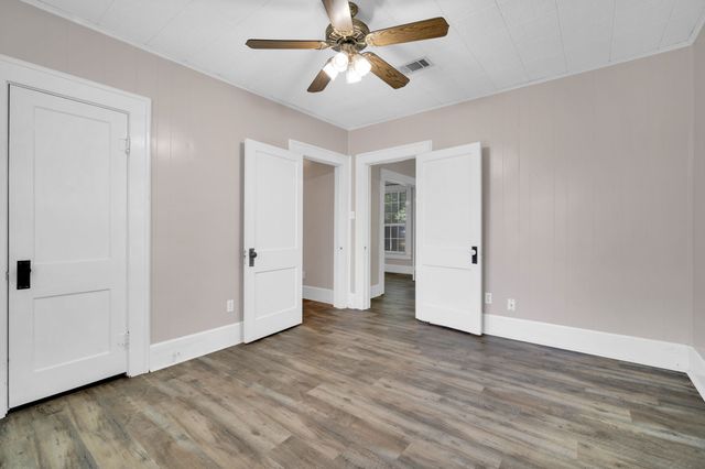1312 Park Drive, Hillsboro, TX 76645