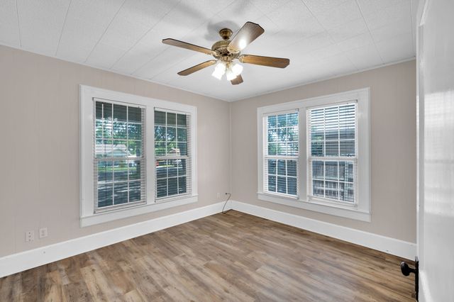 1312 Park Drive, Hillsboro, TX 76645