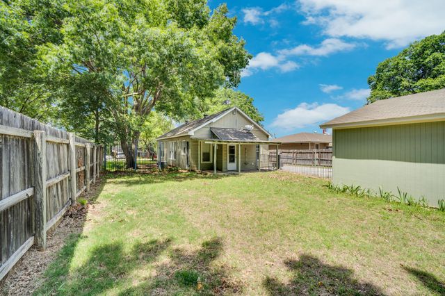 1312 Park Drive, Hillsboro, TX 76645