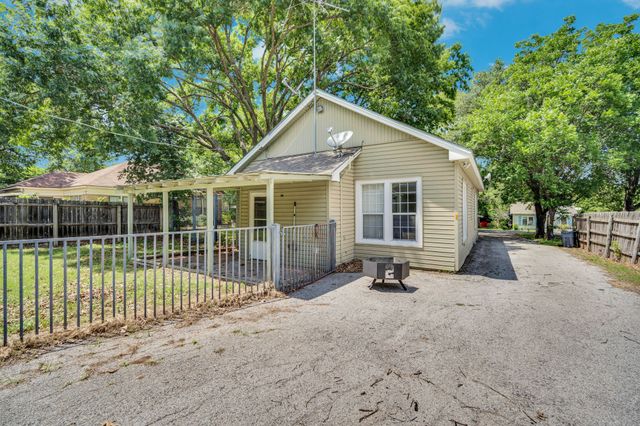 1312 Park Drive, Hillsboro, TX 76645