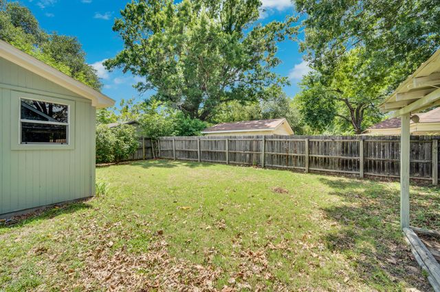 1312 Park Drive, Hillsboro, TX 76645