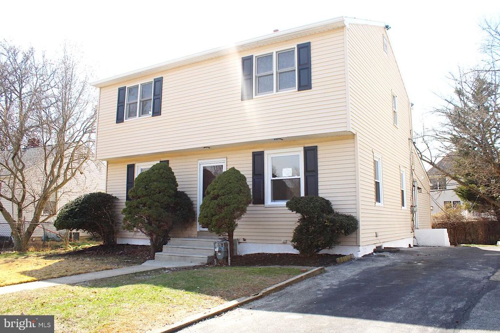 307 PARK CIR, Norwood, PA 19074