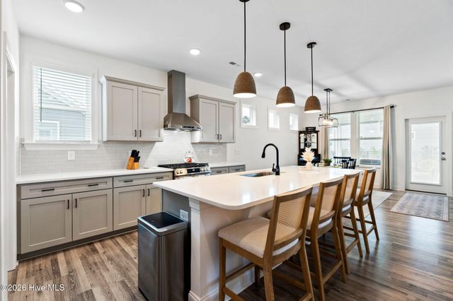 302 Sailor Sky Way, Hampstead, NC 28443