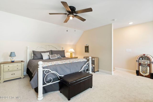 302 Sailor Sky Way, Hampstead, NC 28443