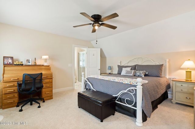 302 Sailor Sky Way, Hampstead, NC 28443