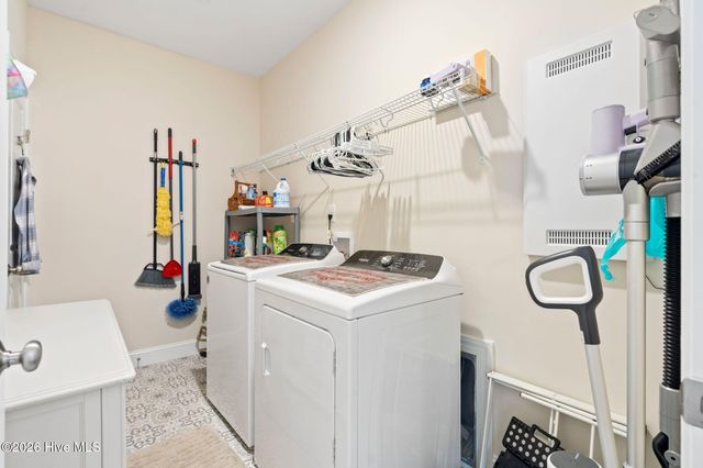 302 Sailor Sky Way, Hampstead, NC 28443