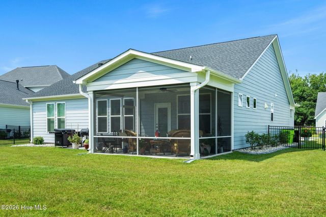 302 Sailor Sky Way, Hampstead, NC 28443