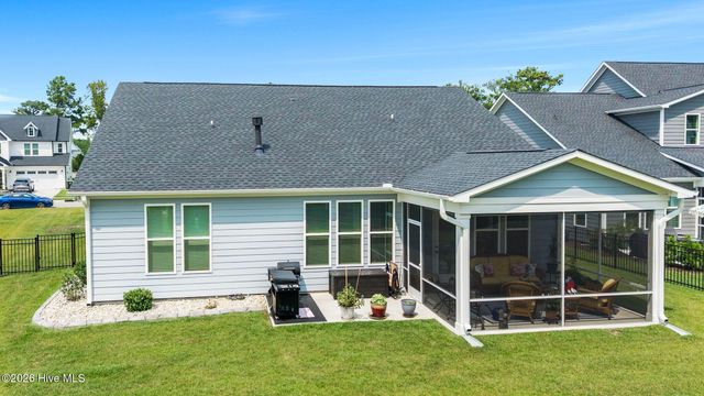 302 Sailor Sky Way, Hampstead, NC 28443