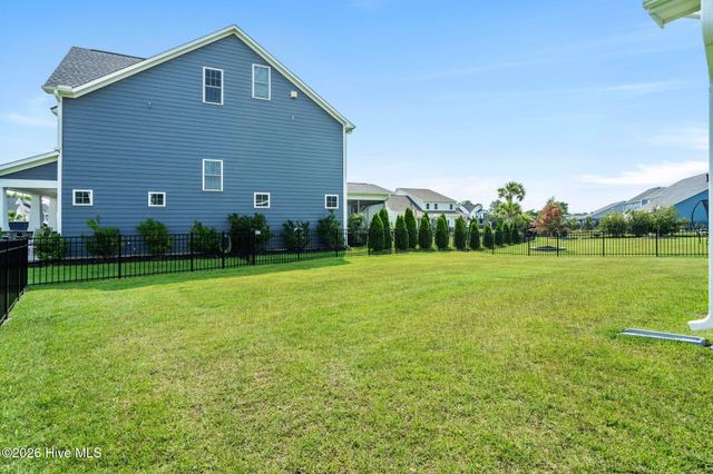 302 Sailor Sky Way, Hampstead, NC 28443