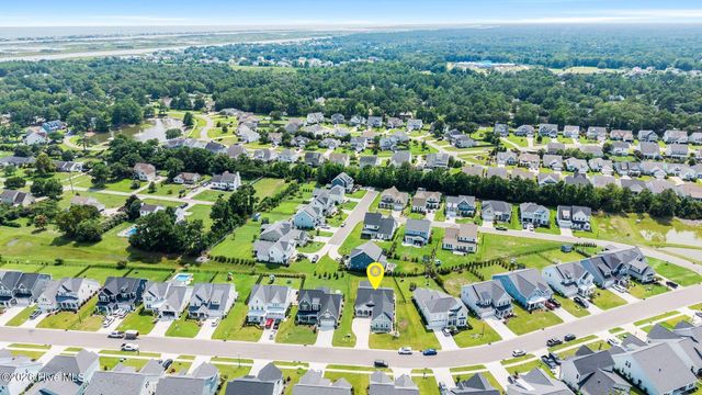 302 Sailor Sky Way, Hampstead, NC 28443
