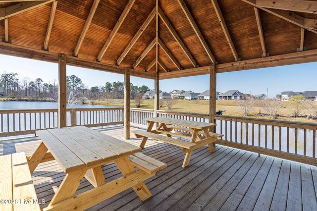 302 Sailor Sky Way, Hampstead, NC 28443