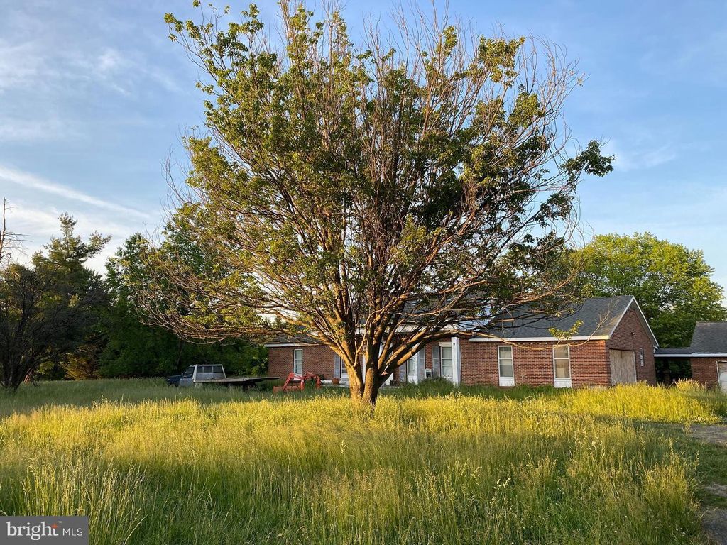 38935 JOHN WOLFORD ROAD, Waterford, VA 20197