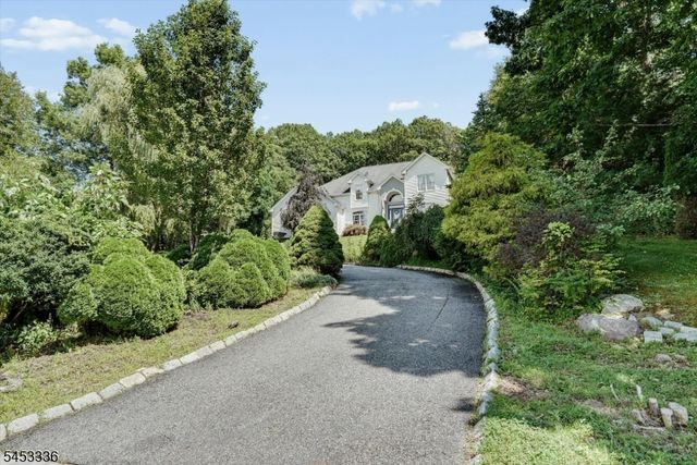 10 Skyler Ct, Jefferson Twp., NJ 07438