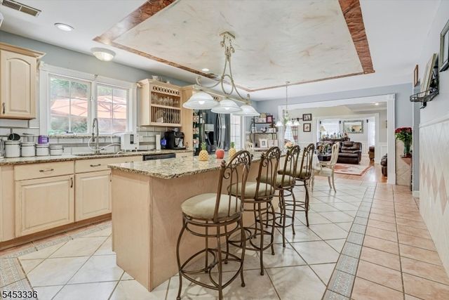 10 Skyler Ct, Jefferson Twp., NJ 07438