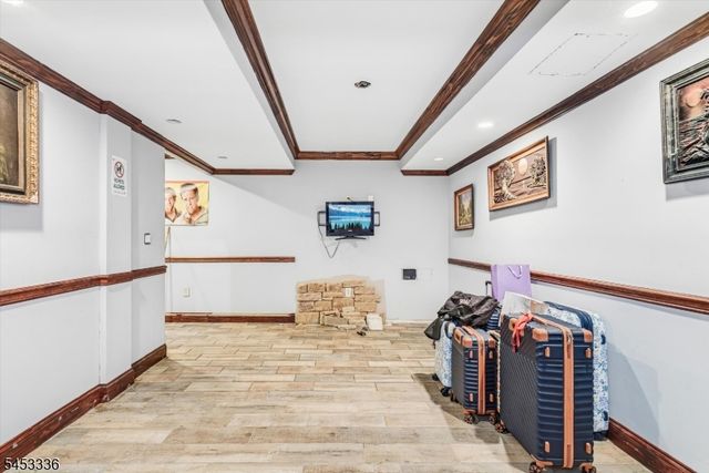 10 Skyler Ct, Jefferson Twp., NJ 07438