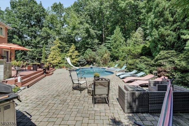 10 Skyler Ct, Jefferson Twp., NJ 07438