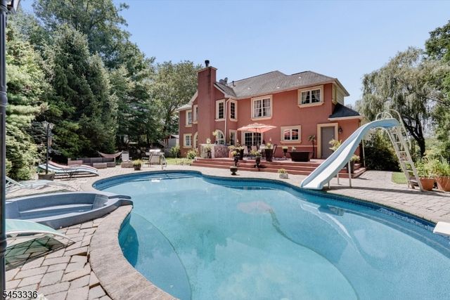 10 Skyler Ct, Jefferson Twp., NJ 07438