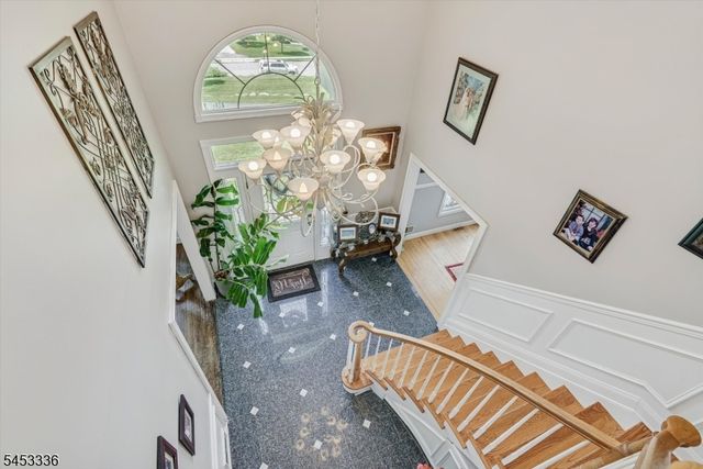 10 Skyler Ct, Jefferson Twp., NJ 07438