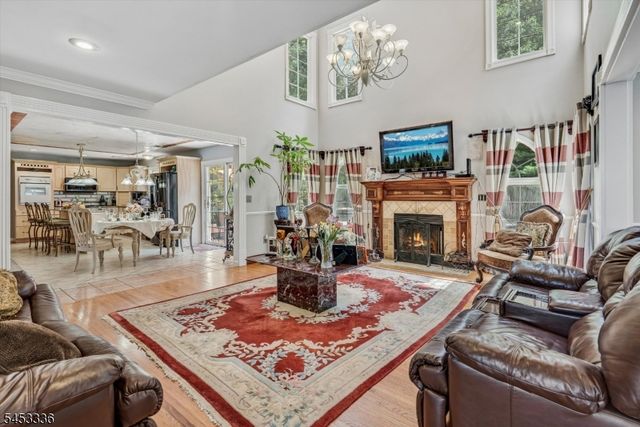 10 Skyler Ct, Jefferson Twp., NJ 07438