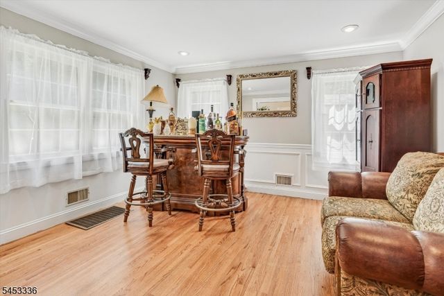 10 Skyler Ct, Jefferson Twp., NJ 07438