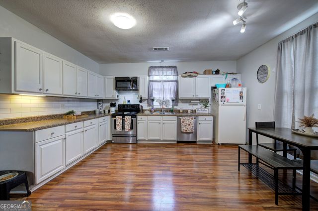 413 Calhoun Avenue NE, Rome, GA 30161