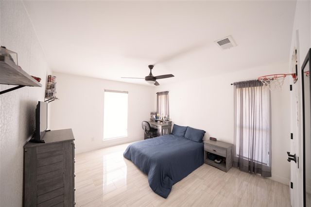 3612 Country Vista Drive, Burleson, TX 76028