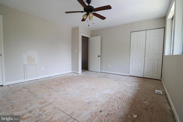 105 S HOLLAND ST, Lindenwold, NJ 08021