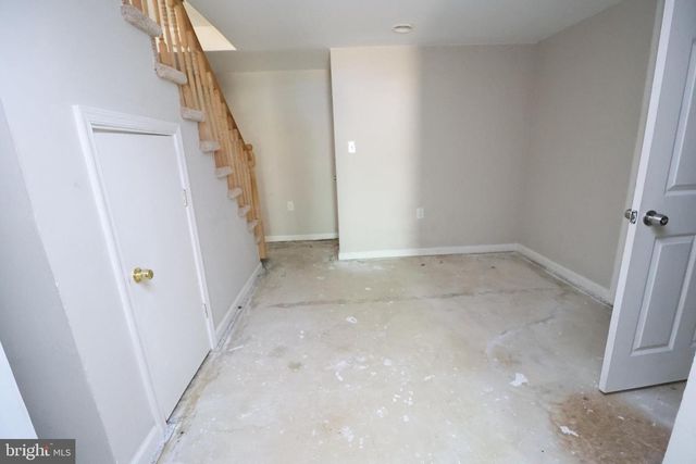 105 S HOLLAND ST, Lindenwold, NJ 08021