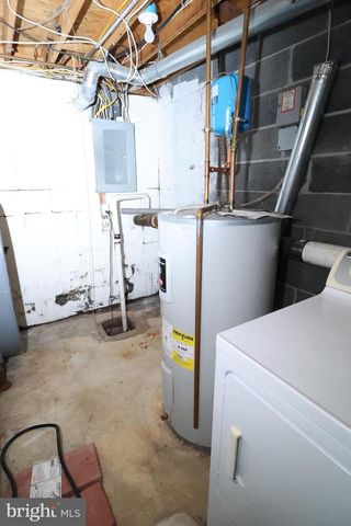105 S HOLLAND ST, Lindenwold, NJ 08021