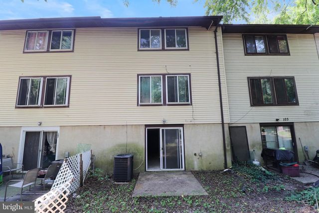 105 S HOLLAND ST, Lindenwold, NJ 08021