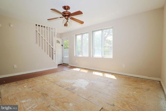 105 S HOLLAND ST, Lindenwold, NJ 08021
