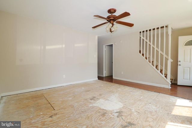 105 S HOLLAND ST, Lindenwold, NJ 08021