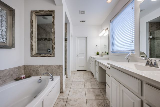 863 Forest Street, Little Elm, TX 76227
