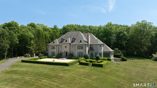 7 Equestrian Ridge Road, Newtown, CT 06470