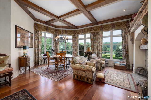 7 Equestrian Ridge Road, Newtown, CT 06470