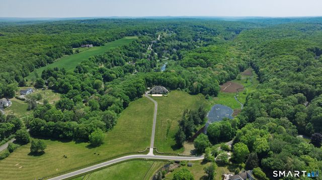 7 Equestrian Ridge Road, Newtown, CT 06470