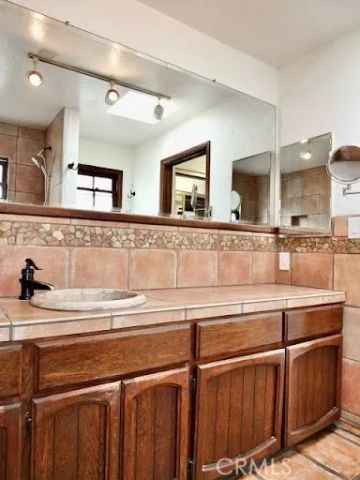 50 Pomona, Long Beach, CA 90803