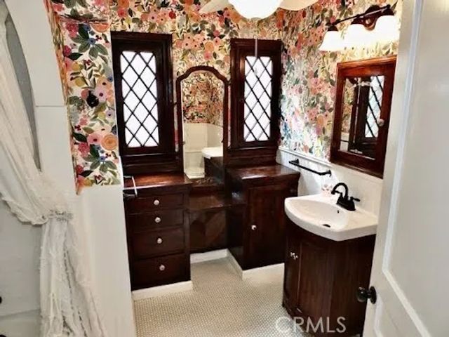 50 Pomona, Long Beach, CA 90803