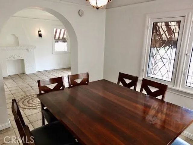 50 Pomona, Long Beach, CA 90803