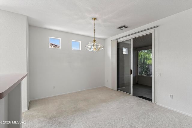 9405 N Sombrero Canyon Drive, Tucson, AZ 85743