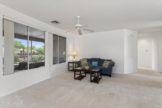 9405 N Sombrero Canyon Drive, Tucson, AZ 85743